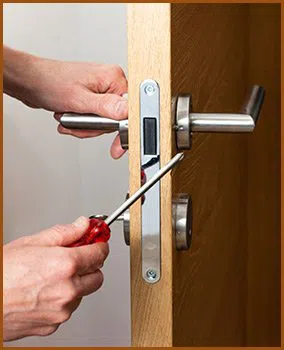 Interstate Locksmith Shop Indianapolis, IN 317-975-2112 - 7-lock-installation